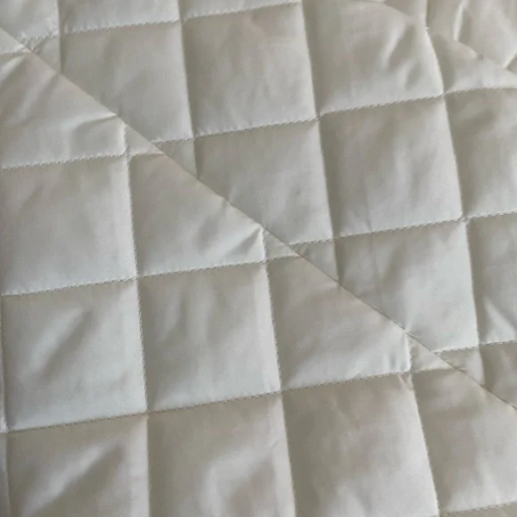 LANDS’ END winter white ivory creme Puffer vest Size M NWT - Picture 5 of 10